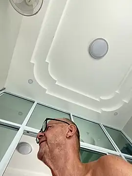 58klaus online show from April 8, 5:18 am