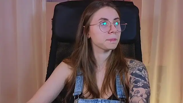 Snapshot of _AnnaStark_ chatting on January 25, 9:04 pm AnnaStark online show from January 25, 9:04 pm