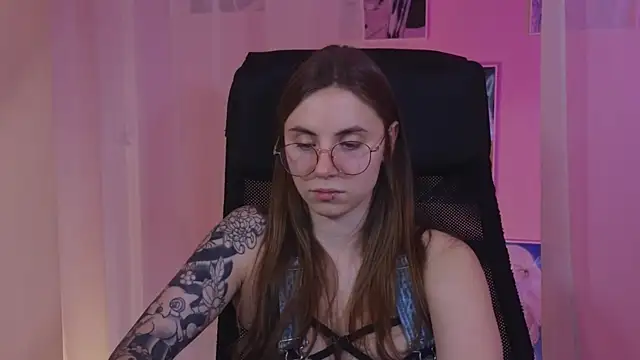 Snapshot of _AnnaStark_ chatting on January 30, 2:27 am AnnaStark online show from January 30, 2:27 am