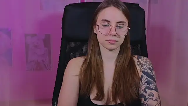 Snapshot of _AnnaStark_ chatting on February 27, 8:42 pm AnnaStark online show from February 27, 8:42 pm