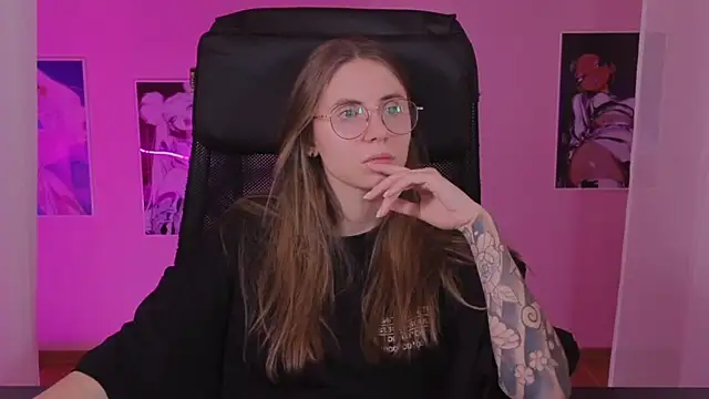 Snapshot of _AnnaStark_ chatting on March 9, 8:10 pm AnnaStark online show from March 9, 8:10 pm