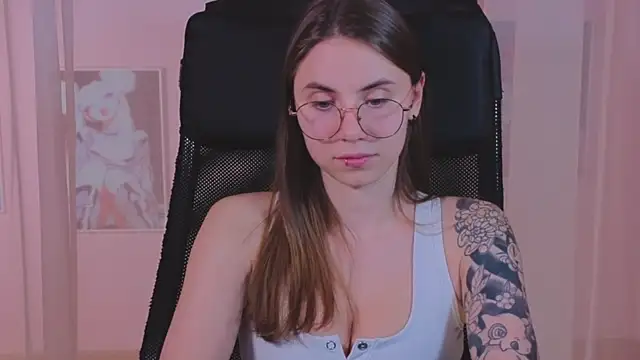 Snapshot of _AnnaStark_ chatting on March 22, 2:37 am AnnaStark online show from March 22, 2:37 am