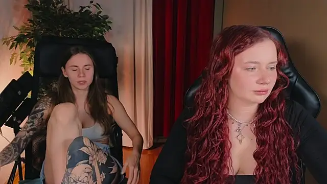 Snapshot of _AnnaStark_ chatting on September 17, 8:32 pm AnnaStark online show from September 17, 8:32 pm