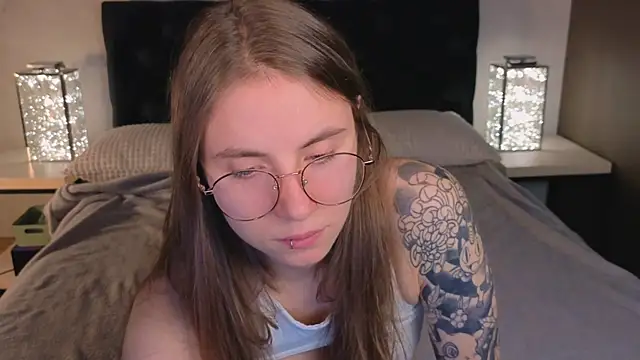 Snapshot of _AnnaStark_ chatting on September 19, 8:20 pm AnnaStark online show from September 19, 8:20 pm