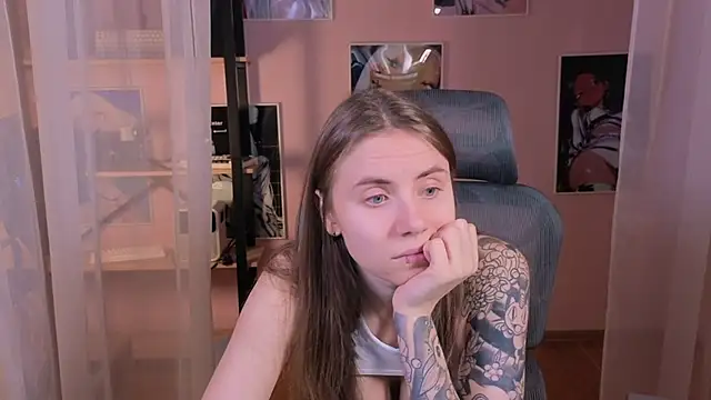 Snapshot of _AnnaStark_ chatting on November 12, 6:08 pm AnnaStark online show from November 12, 6:08 pm