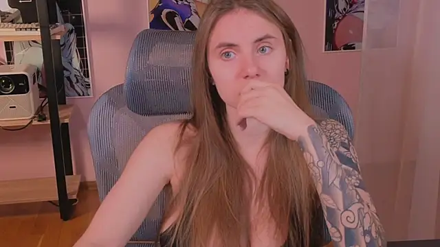 Snapshot of _AnnaStark_ chatting on November 14, 8:51 pm AnnaStark online show from November 14, 8:51 pm