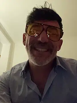 maxximere online show from March 14, 3:45 am