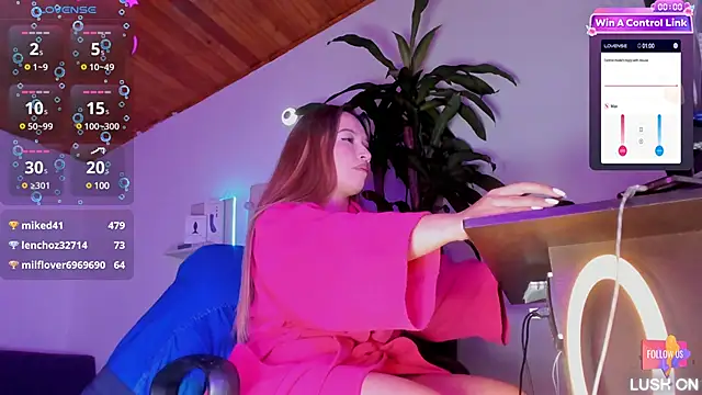  asscutebig  online show from January 12, 9:19 am