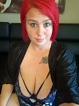 Snapshot of SarahDelSol chatting on March 3, 10:06 am SarahDelSol online show from March 3, 10:06 am