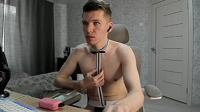 Bananas dick online show from March 8, 7:01 am