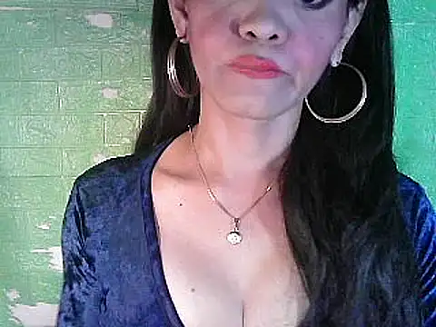 Rosebaumgardner1234 online show from February 18, 3:54 pm