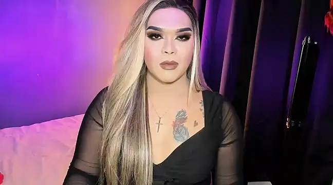 VictoriaEliz online show from March 17, 6:00 pm