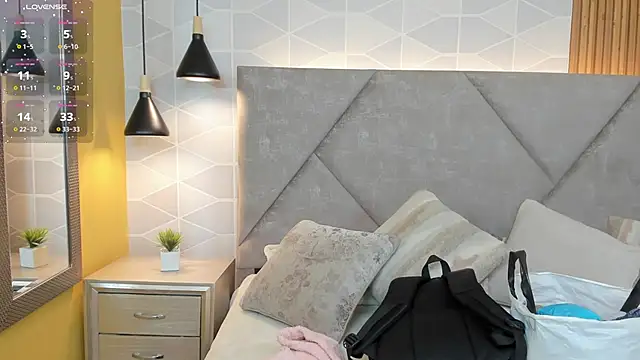 Snapshot of Sammy_Fit_ chatting on April 18, 12:42 pm Sammy Fit online show from April 18, 12:42 pm