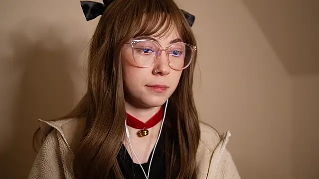 chibi moon  online show from December 10, 7:54 pm