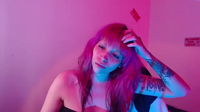 Snapshot of MaryJannes chatting on October 29, 7:10 am MaryJannes online show from October 29, 7:10 am