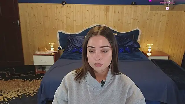 Snapshot of VanessaDoyle chatting on February 3, 8:35 pm VanessaDoyle online show from February 3, 8:35 pm