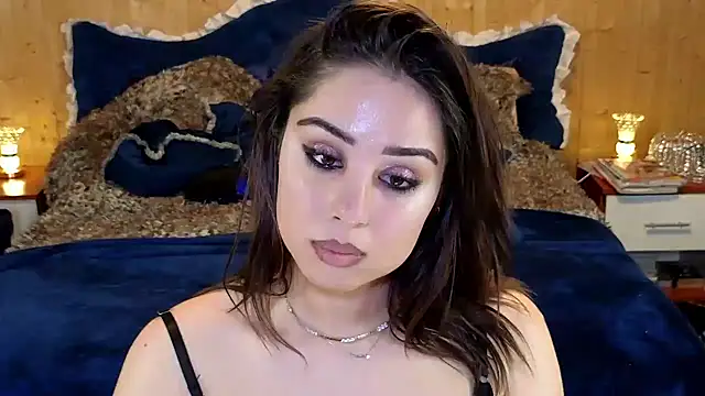 Snapshot of VanessaDoyle chatting on February 13, 11:06 am VanessaDoyle online show from February 13, 11:06 am