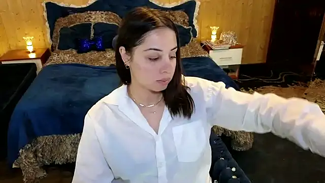 Snapshot of VanessaDoyle chatting on February 13, 2:20 pm VanessaDoyle online show from February 13, 2:20 pm