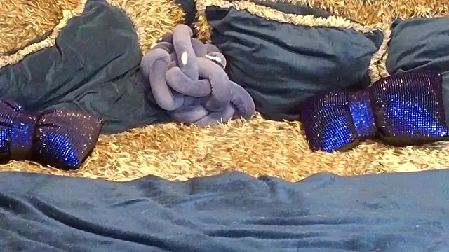 Snapshot of VanessaDoyle chatting on February 17, 6:59 pm VanessaDoyle online show from February 17, 6:59 pm