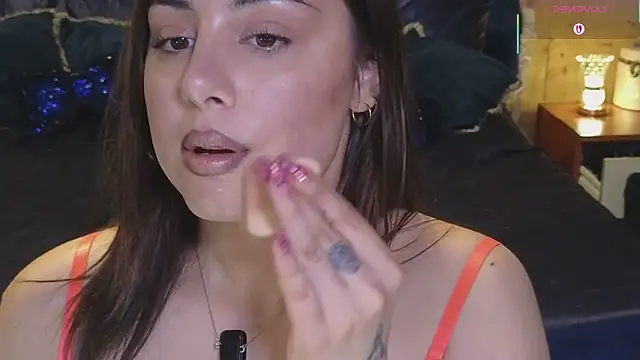 Snapshot of VanessaDoyle chatting on March 12, 7:35 am VanessaDoyle online show from March 12, 7:35 am