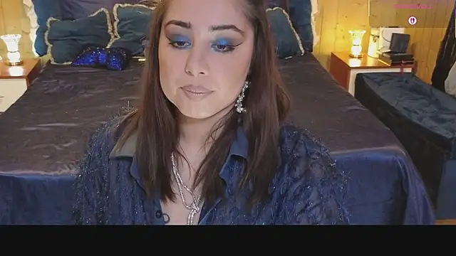 Snapshot of VanessaDoyle chatting on March 13, 1:43 am VanessaDoyle online show from March 13, 1:43 am