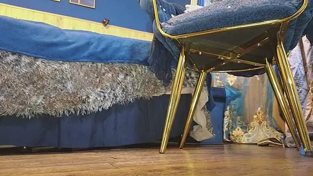 Snapshot of VanessaDoyle chatting on March 17, 6:32 pm VanessaDoyle online show from March 17, 6:32 pm