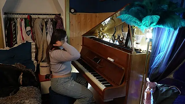 Snapshot of VanessaDoyle chatting on October 16, 4:30 pm VanessaDoyle online show from October 16, 4:30 pm