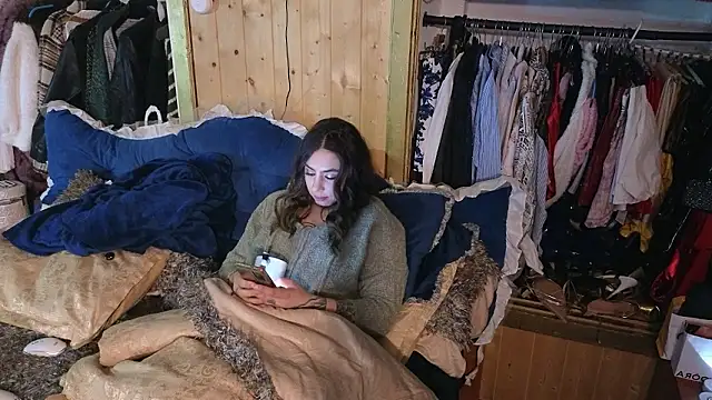 Snapshot of VanessaDoyle chatting on January 8, 12:29 pm VanessaDoyle online show from January 8, 12:29 pm