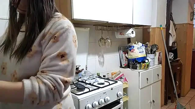 Snapshot of VanessaDoyle chatting on February 26, 9:03 pm VanessaDoyle online show from February 26, 9:03 pm