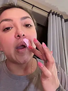 drizzypeach602 online show from February 12, 8:49 am