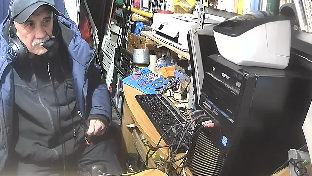 nonnomaturobisex online show from February 4, 6:27 pm