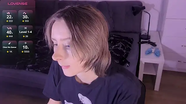 mothkink online show from December 5, 6:15 pm