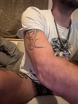 Snapshot of Sweetmar chatting on December 14, 10:36 pm Sweetmar online show from December 14, 10:36 pm