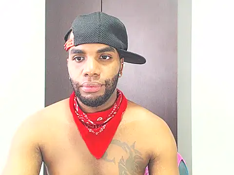 Snapshot of Rene_hotman chatting on February 15, 6:44 pm Rene hotman online show from February 15, 6:44 pm