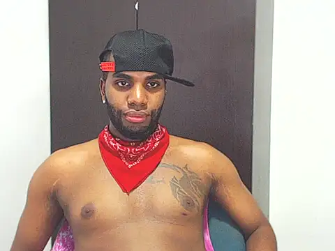 Snapshot of Rene_hotman chatting on February 15, 9:48 pm Rene hotman online show from February 15, 9:48 pm