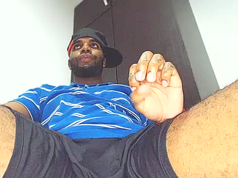 Snapshot of Rene_hotman chatting on February 28, 10:50 pm Rene hotman online show from February 28, 10:50 pm