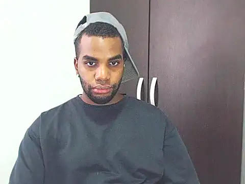 Snapshot of Rene_hotman chatting on March 8, 7:53 pm Rene hotman online show from March 8, 7:53 pm