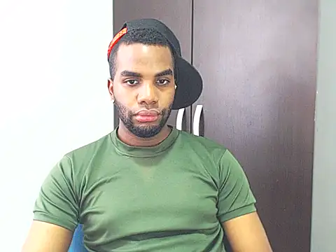 Snapshot of Rene_hotman chatting on March 10, 7:18 pm Rene hotman online show from March 10, 7:18 pm