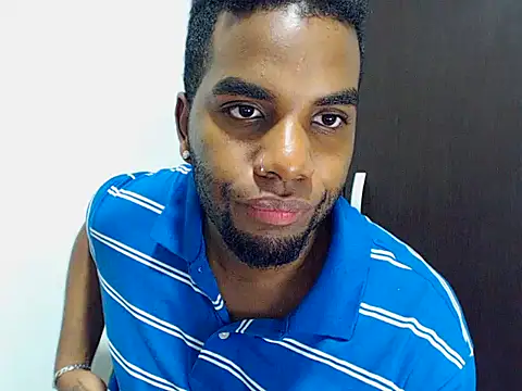 Snapshot of Rene_hotman chatting on September 13, 7:57 pm Rene hotman online show from September 13, 7:57 pm