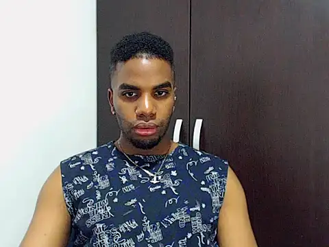 Snapshot of Rene_hotman chatting on November 2, 8:00 pm Rene hotman online show from November 2, 8:00 pm