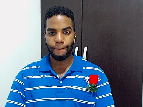 Snapshot of Rene_hotman chatting on November 19, 8:09 pm Rene hotman online show from November 19, 8:09 pm