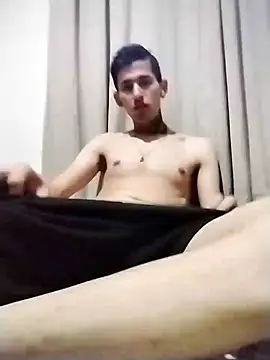 Snapshot of BIG___BEN chatting on December 16, 1:42 am BIG BEN online show from December 16, 1:42 am