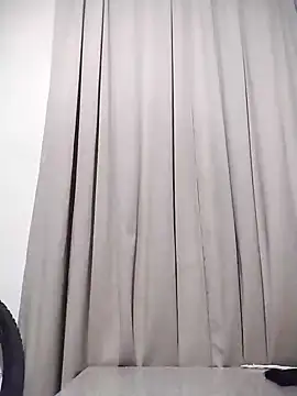 Snapshot of BIG___BEN chatting on December 19, 6:12 am BIG BEN online show from December 19, 6:12 am