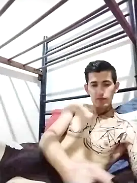 Snapshot of BIG___BEN chatting on December 21, 7:56 am BIG BEN online show from December 21, 7:56 am