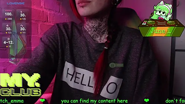 Snapshot of Witch_Emma chatting on June 1, 9:44 am Witch Emma online show from June 1, 9:44 am