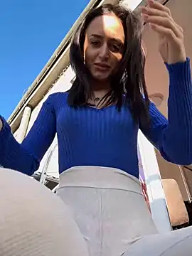 Snapshot of Zeyna1 chatting on January 30, 1:42 pm Zeyna1 online show from January 30, 1:42 pm