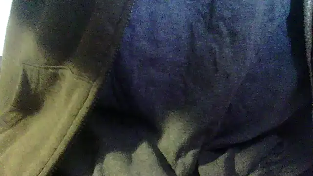 Snapshot of OralDesires2 chatting on December 1, 4:29 pm OralDesires2 online show from December 1, 4:29 pm