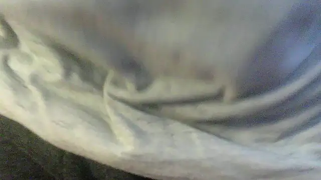 Snapshot of OralDesires2 chatting on December 10, 3:33 pm OralDesires2 online show from December 10, 3:33 pm