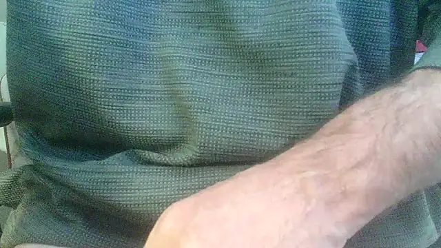 Snapshot of OralDesires2 chatting on December 27, 6:53 pm OralDesires2 online show from December 27, 6:53 pm