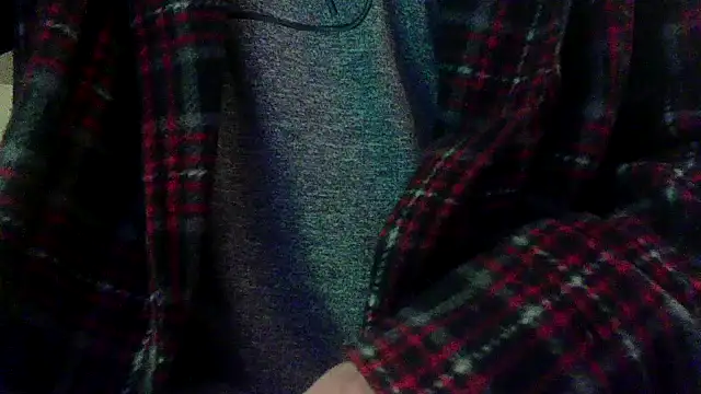 Snapshot of OralDesires2 chatting on February 11, 9:53 am OralDesires2 online show from February 11, 9:53 am